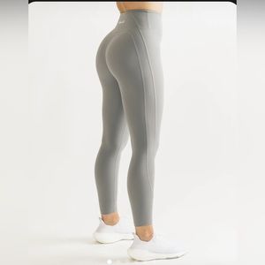 Alphalete Pulse Surge BNWT